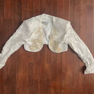Vintage 1990s White/ Ivory Lace Bolero Jacket with Sequin Accents